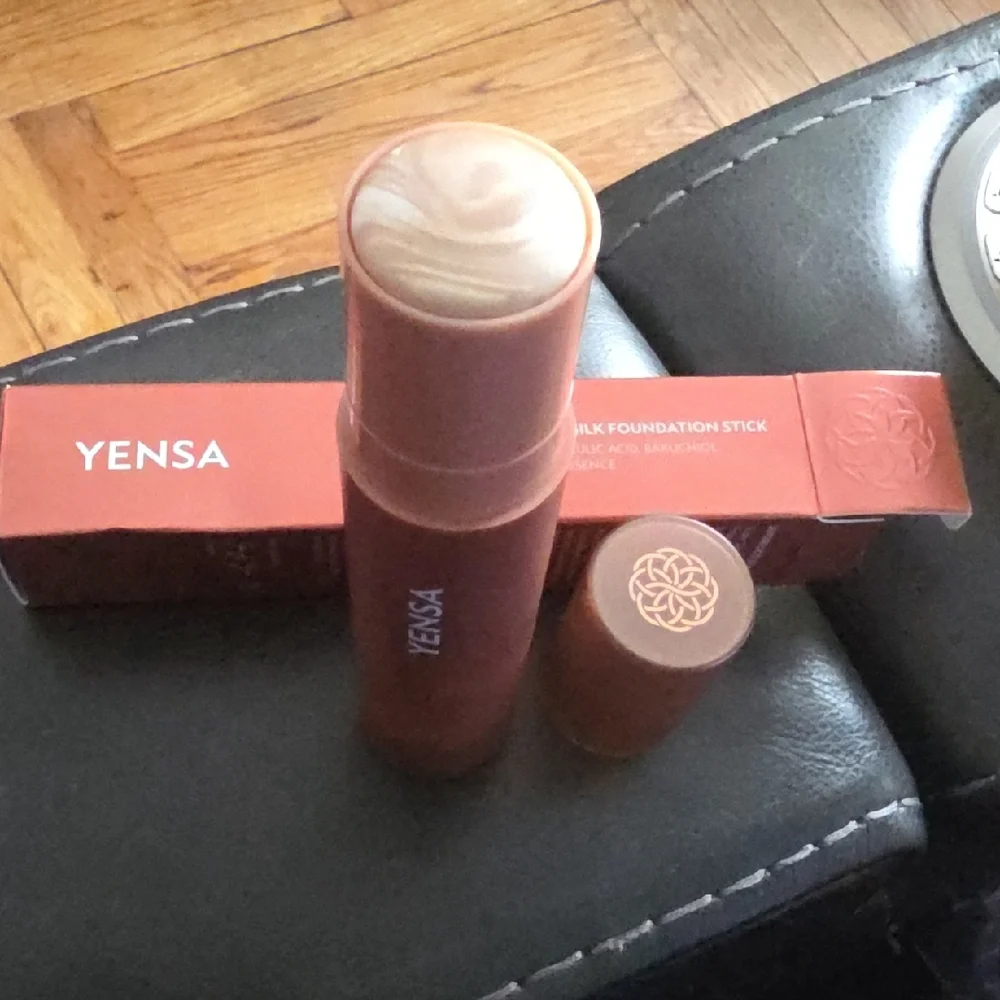 YENSA Super Serum Silk Foundation